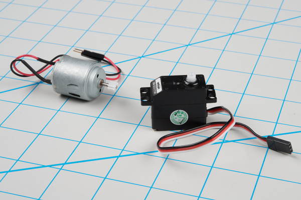 dc motor next to a servo motor